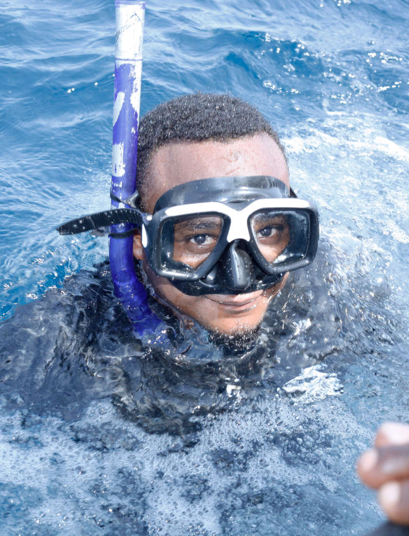 Shared Mnemba Island Dolphins with Snorkeling – photo 1